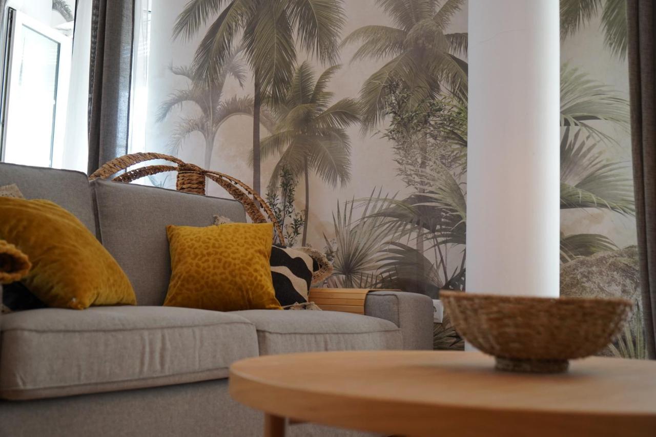 Edificio Amarillo En El Barrio Apartment อาลิกันเต ภายนอก รูปภาพ